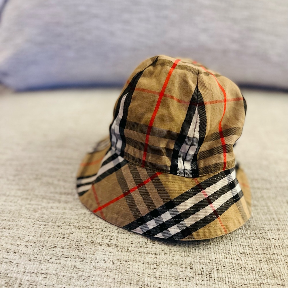 ❌SOLD❌🌟🌟Rare Vintage Burberry Bucket Hat🌟🌟